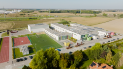 Kobierzyce - Jest umowa na rozbudowę szkoły w Tyńcu Małym